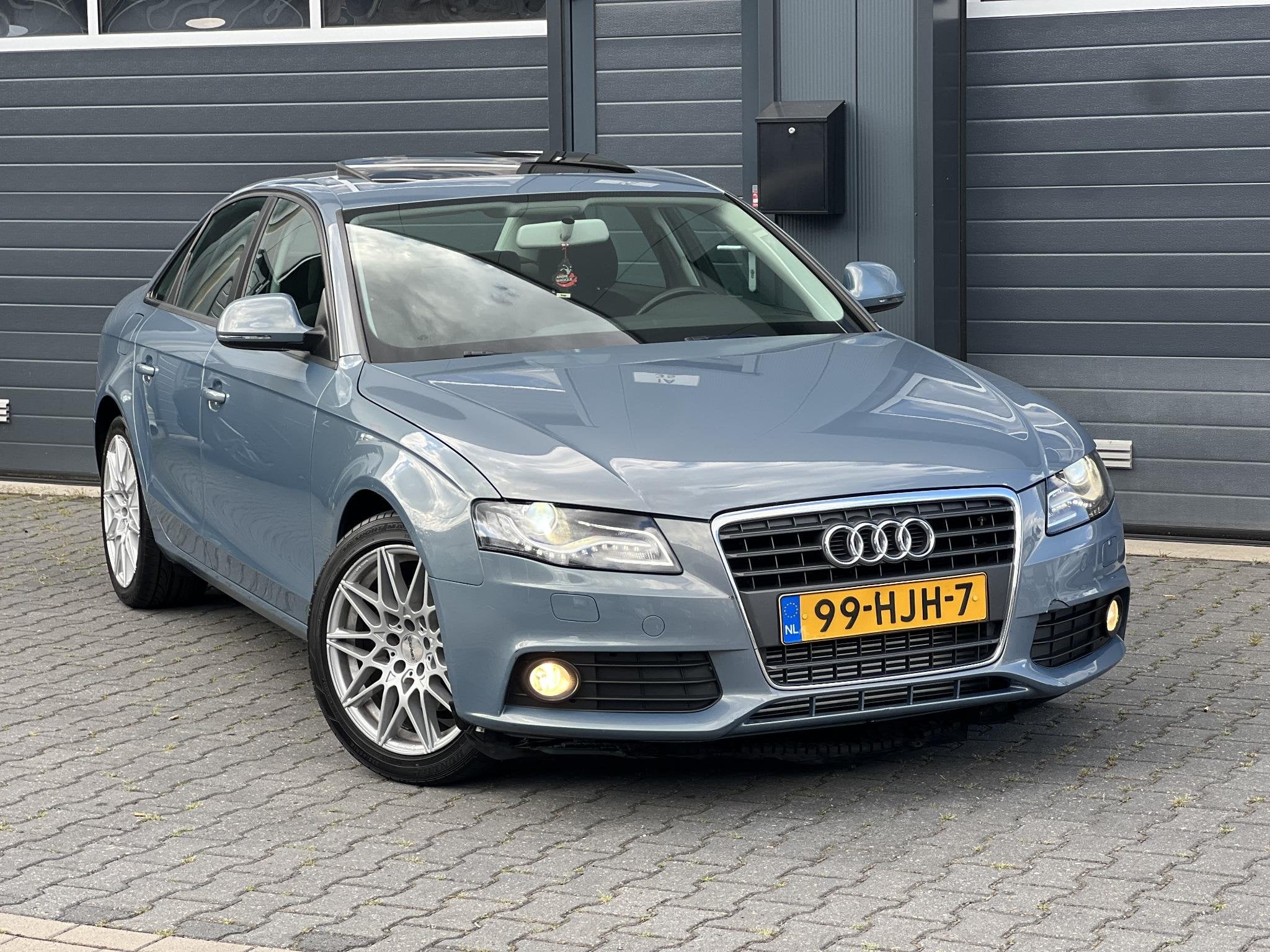 Audi A4 Limousine 1.8 TFSI Pro Line *NAP*DAK*XENON*AUT, Auto's, Audi, Euro 5, Stof, Gebruikt, Zwart