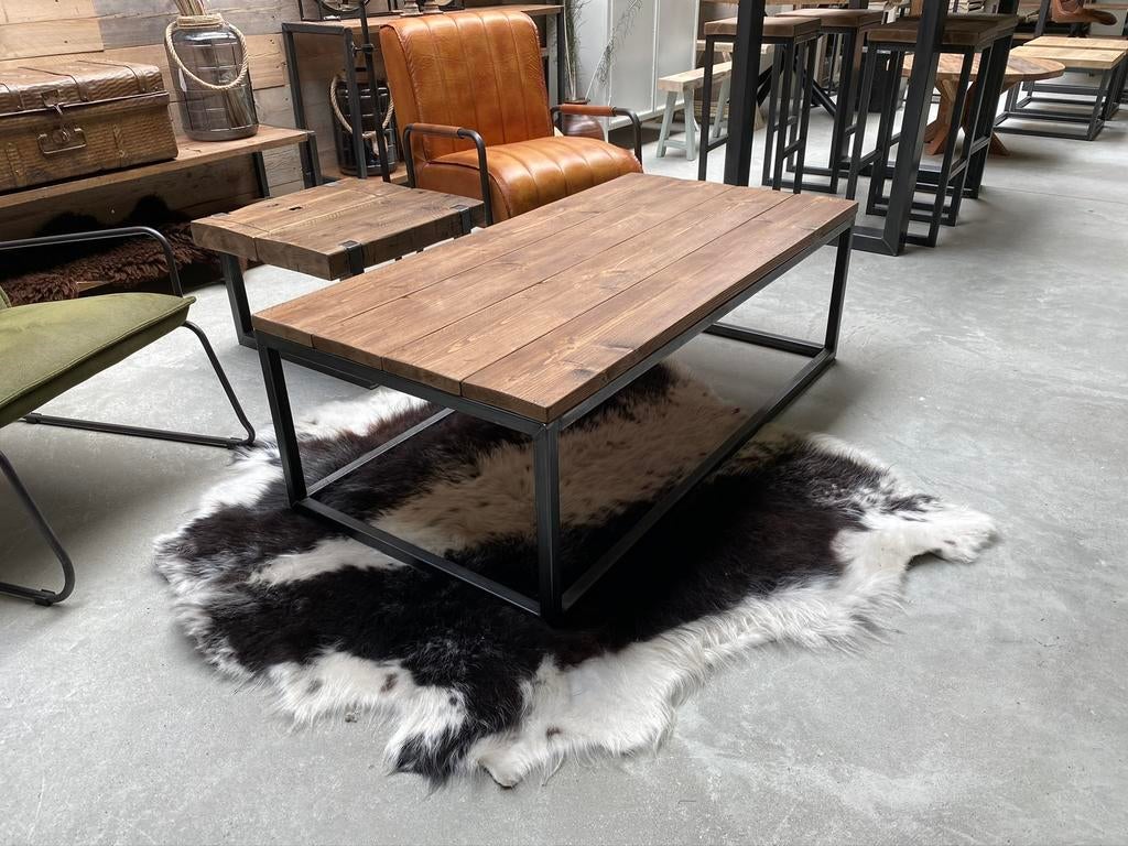 Salontafel oud hout notenkleur stalen frame, Huis en Inrichting, Tafels | Salontafels, Ophalen, 100 tot 150 cm, 50 tot 100 cm