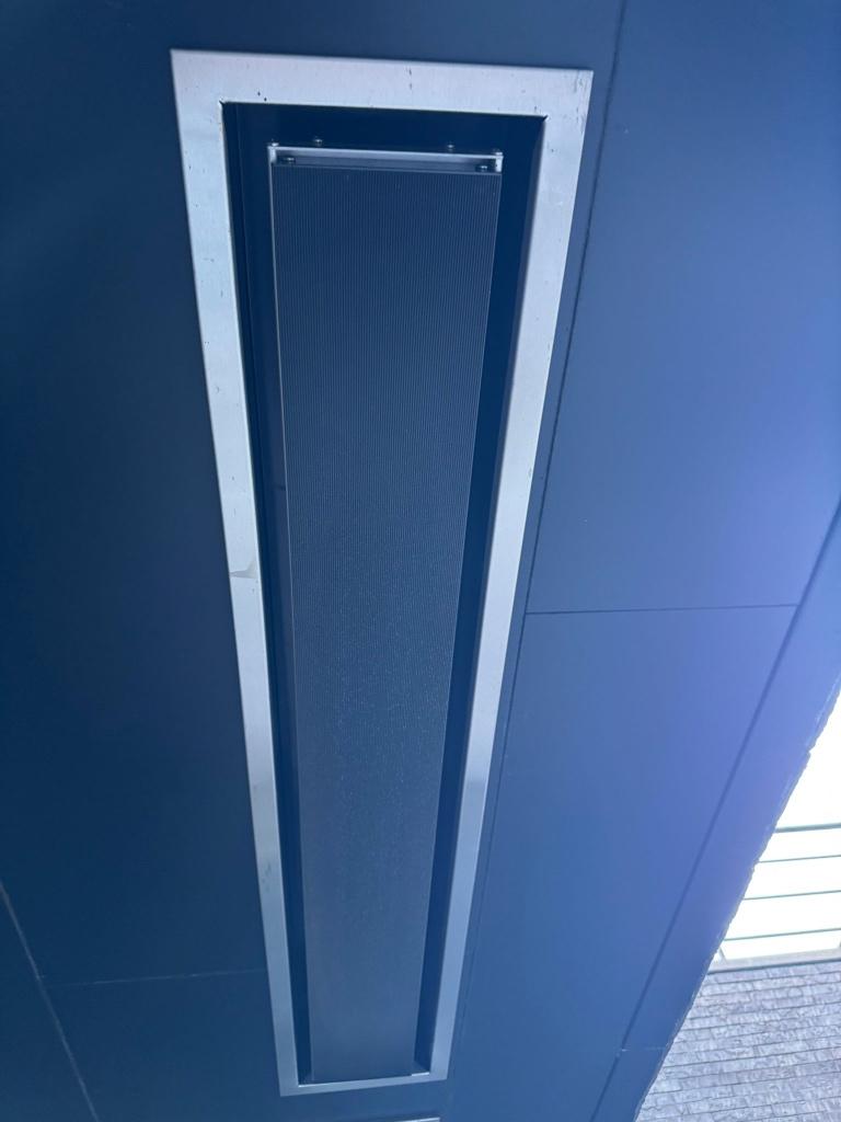 Heatstrip - Verwarmingsstrip + inbouwframe RVS, Tuin en Terras, Terrasverwarmers, Ophalen, Zo goed als nieuw, Elektrisch, Plafond