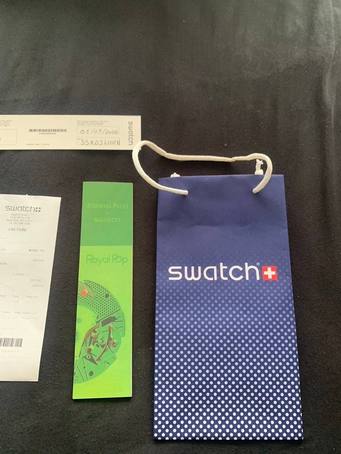 Foto 8 van Swatch x Audemars Piguet Royal Pop Zakhorloge Nieuw