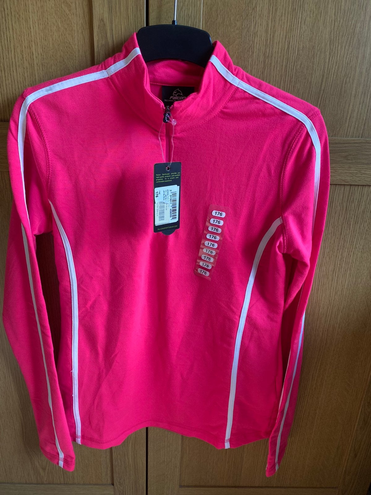 Sport shirt  maat 176 merk falcon, Overige typen, Ophalen of Verzenden, Zo goed als nieuw, Roze