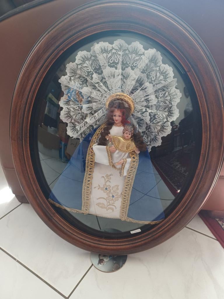 Maria met kindje Jezus in bolglas met ovale lijst, Antiek en Kunst, Ophalen