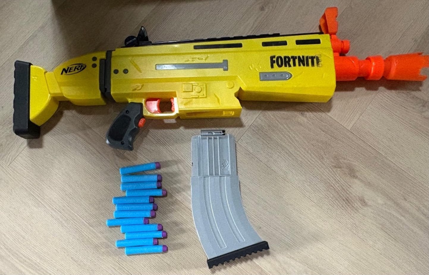 NERF Fortnite AR-L Blaster met magazijn en pijltjes, Ophalen, Gebruikt
