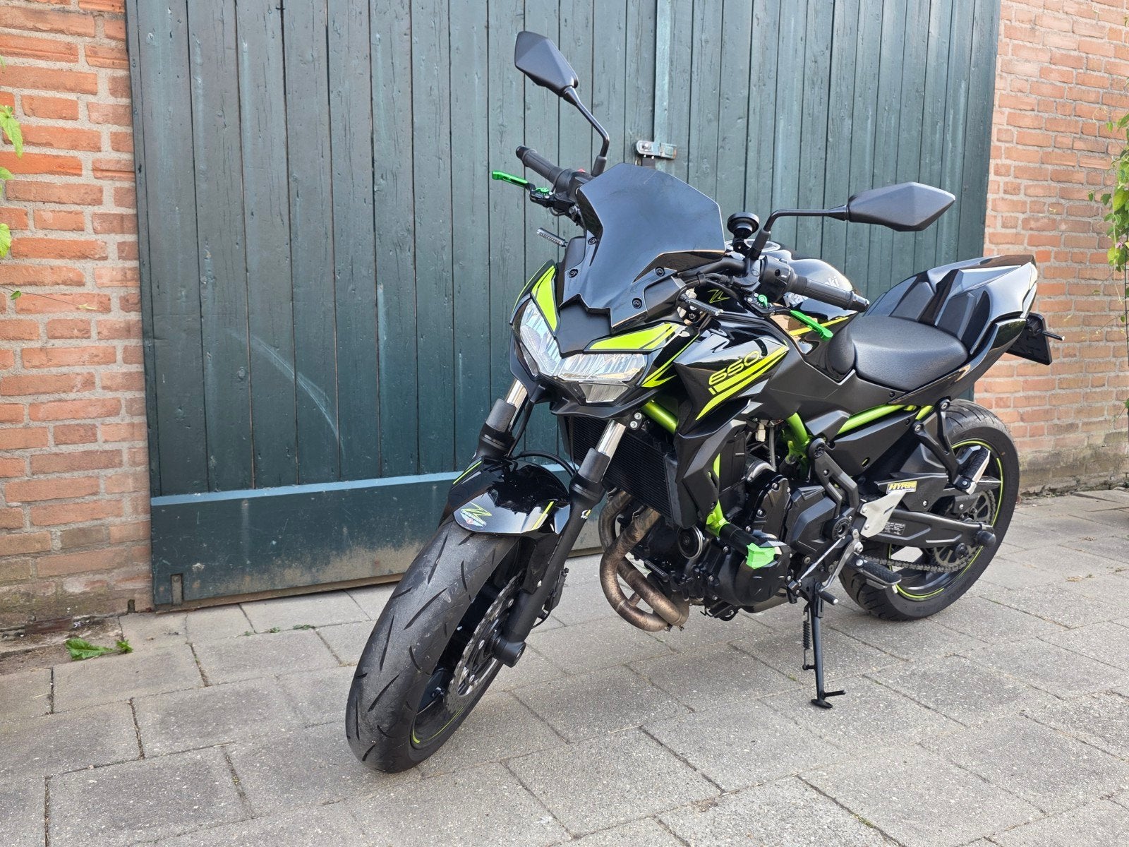 Kawasaki Z650 2020 met Hyperpro vering en 4520km Akrapović, Motoren, 2 cilinders, Occasion, Particulier, Meer dan 35 kW