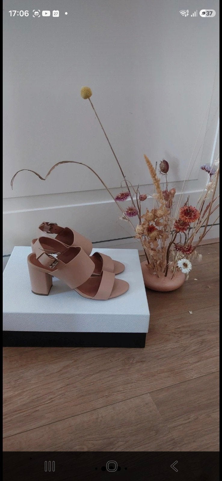 prachtige nude sandaal & Other Stories maat 38- als nieuw!, Kleding | Dames, Beige, & Other Stories, Zo goed als nieuw, Sandalen of Muiltjes