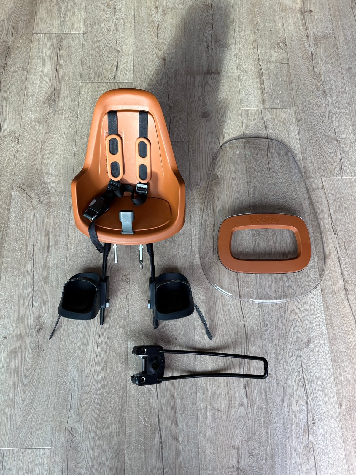 Bobike mini one fietsstoeltje voor met windscherm, Ophalen, Voetsteuntjes, Zo goed als nieuw, Voorzitje