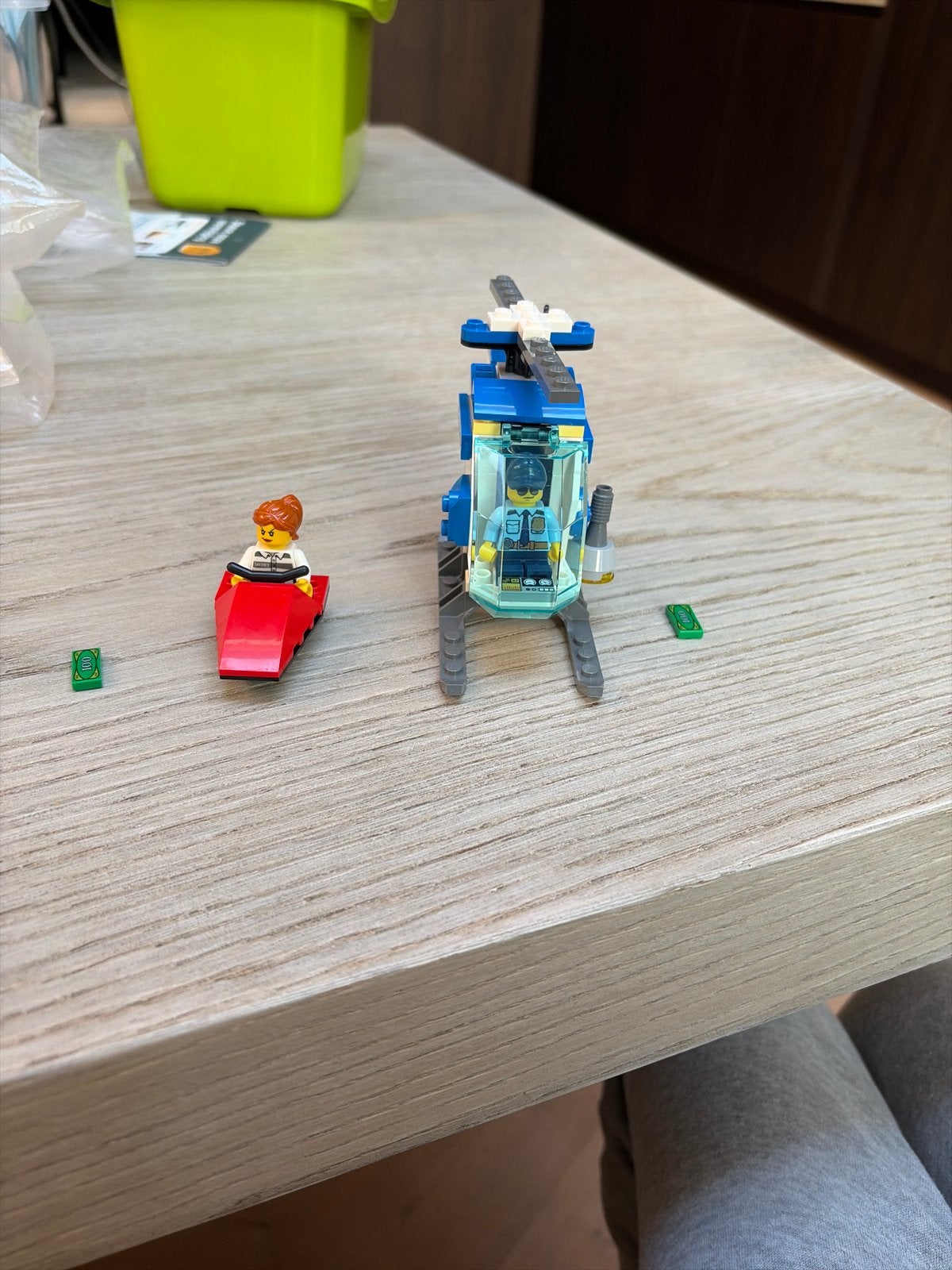 LEGO City Politiehelikopter en boefje met geld, Ophalen of Verzenden, Gebruikt, Overige merken