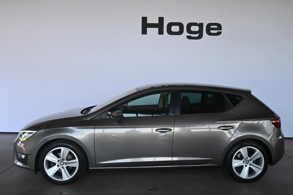 SEAT Leon 1.4 EcoTSI FR Connect Automaat Clima Navigatie LED, Auto's, Stof, Gebruikt, 4 cilinders, Leon
