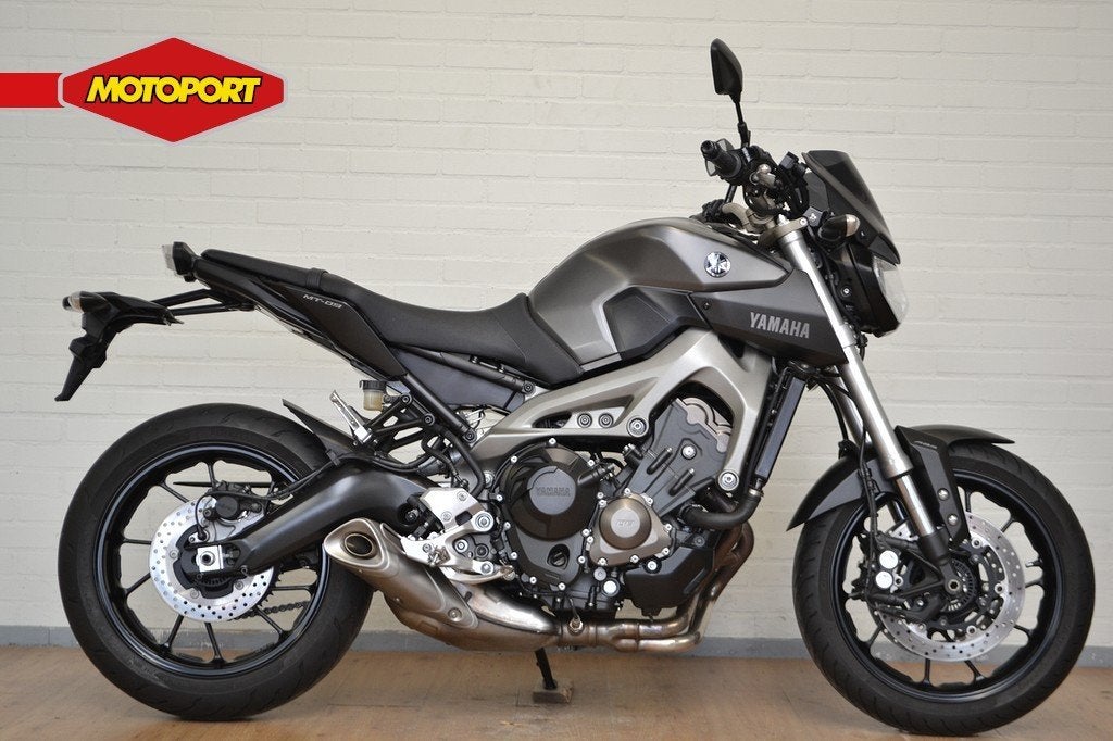 Yamaha MT 09 ABS (bj 2014), Klantenservice@yamaha-motor.nl, Koolhovenlaan 101
1119 NC  Schiphol-Rijk, NL, Naked bike, Yamaha Motor Europe N.V.