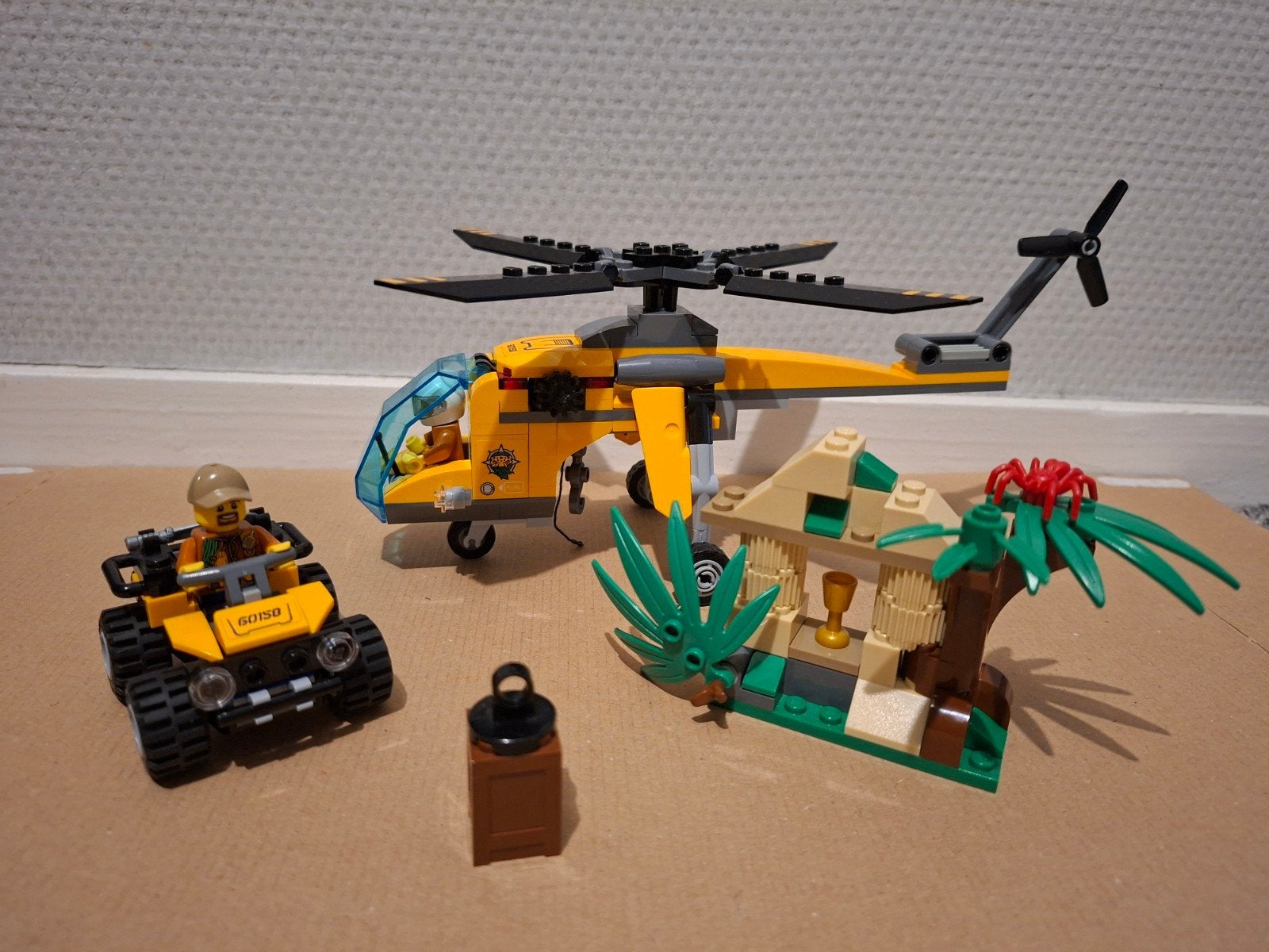 LEGO City 60158 Jungle Cargo Heli compleet, Lego, Ophalen of Verzenden, Compleet, Complete set