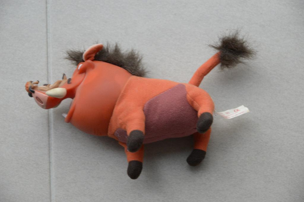 De Leeuwenkoning: Pumbaa., Ophalen of Verzenden, Leeuwenkoning of Jungle Boek, Zo goed als nieuw, Beeldje of Figuurtje