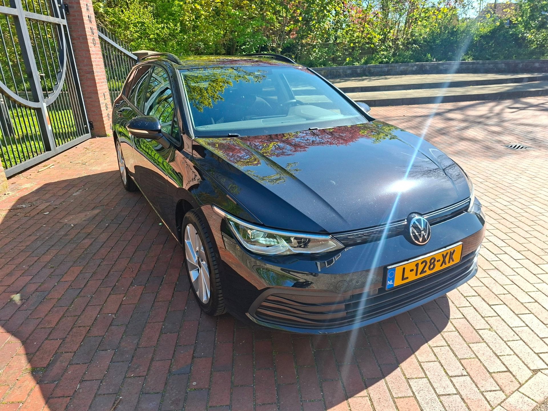 Foto 10 van Volkswagen Golf Variant 1.5 TSI Virtual Apple car. Stoelverw