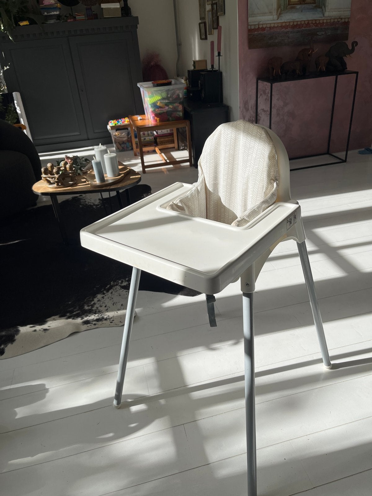 IKEA Antilope kinderstoel met kussen en driepunts riem, Ophalen, Zo goed als nieuw, Overige typen, Aanschuifbaar