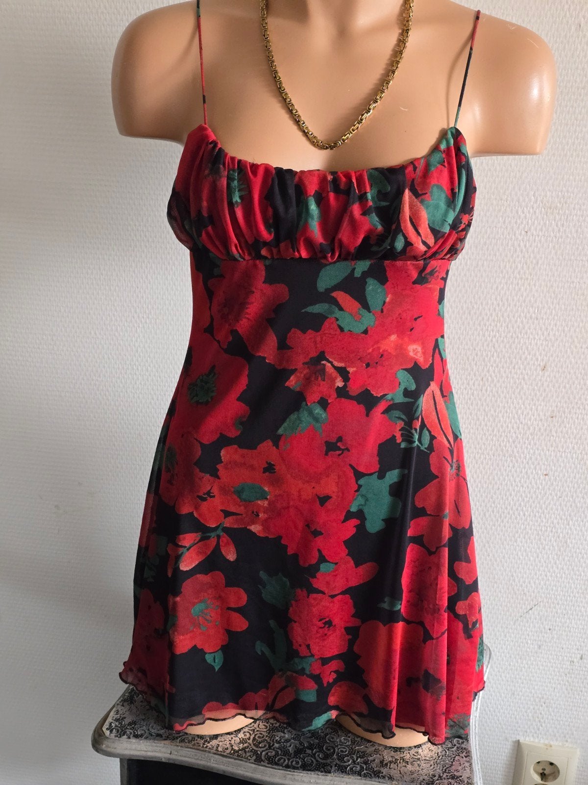 Pull & Bear mini jurk met bloemenprint, maat S " Nieuw ", Kleding | Dames, Meerkleurig, Nieuw, Ophalen of Verzenden, Boven de knie