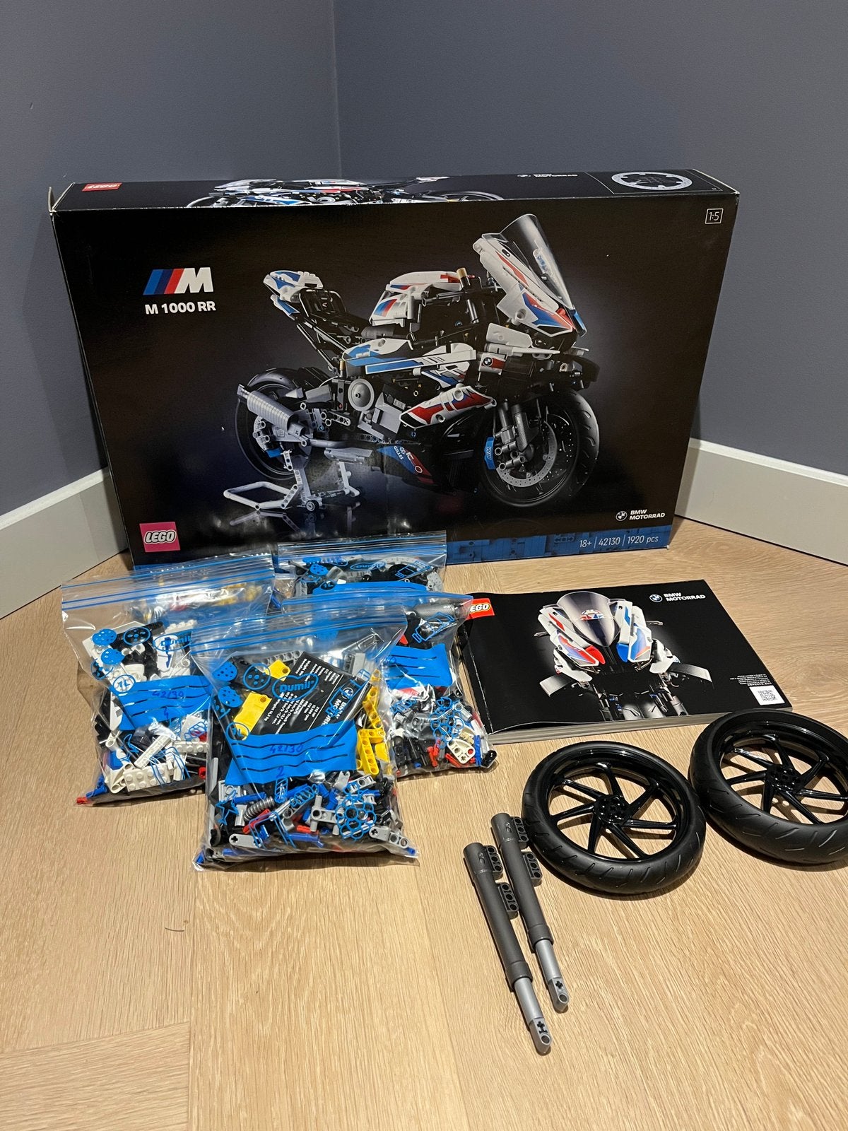 Lego technic 42130 BMW M 1000 RR racemotor, Ophalen, Zo goed als nieuw, Complete set, Lego