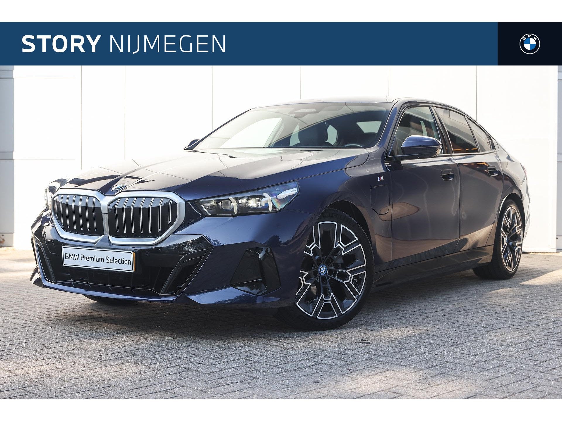 BMW 5 Serie 530e M Sport Automaat / Bowers & Wilkins / Parki, Auto's, 1998 cc, Achterwielaandrijving, Euro 6, Met garantie (alle)
