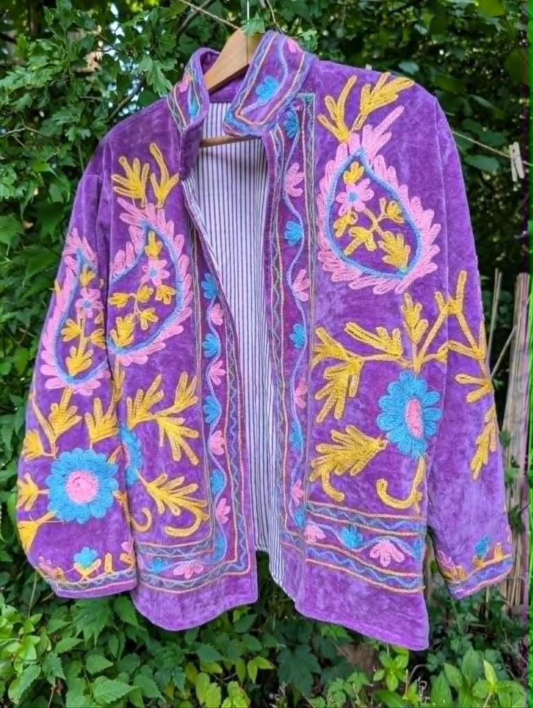 Suzani Fluwelen Borduur jasje voor GOED DOEL!, Kleding | Dames, Maat 38/40 (M), Overige kleuren, Nieuw, Ophalen of Verzenden