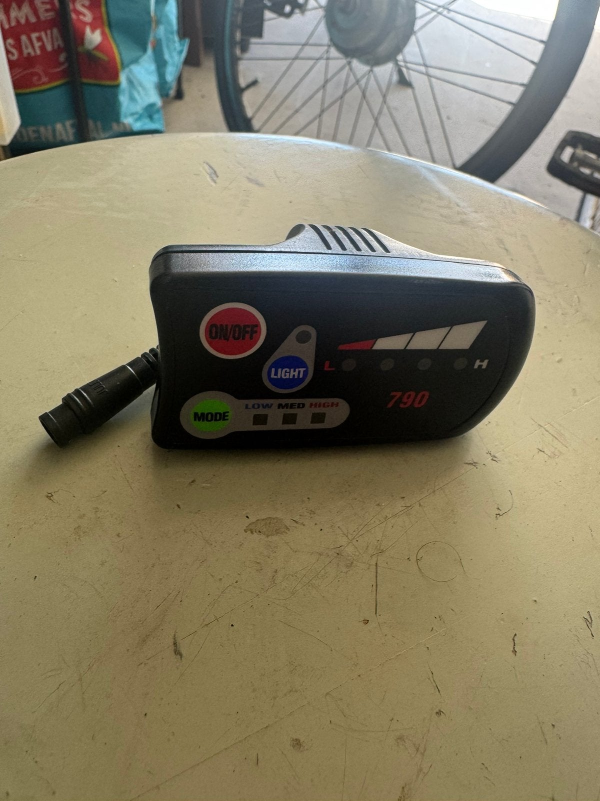 Display computer elektrische fiets 5 pin 36 v, Fietsen en Brommers, Fietsaccessoires | Fietscomputers, Ophalen of Verzenden, Zo goed als nieuw