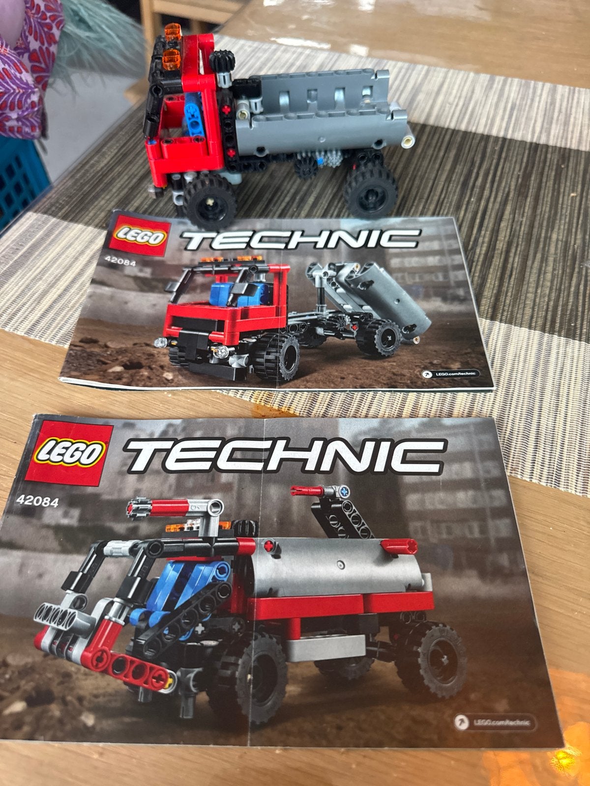 Lego Technic 42084 container/ brandweer auto - Zeer Netjes, Lego, Ophalen of Verzenden, Zo goed als nieuw, Complete set