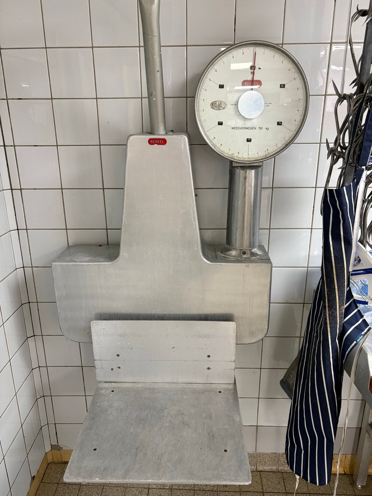 Professionele Berkel Vloerweegschaal - 150 kg, Ophalen, Gebruikt, Vloerweegschaal, 100 tot 200 kg