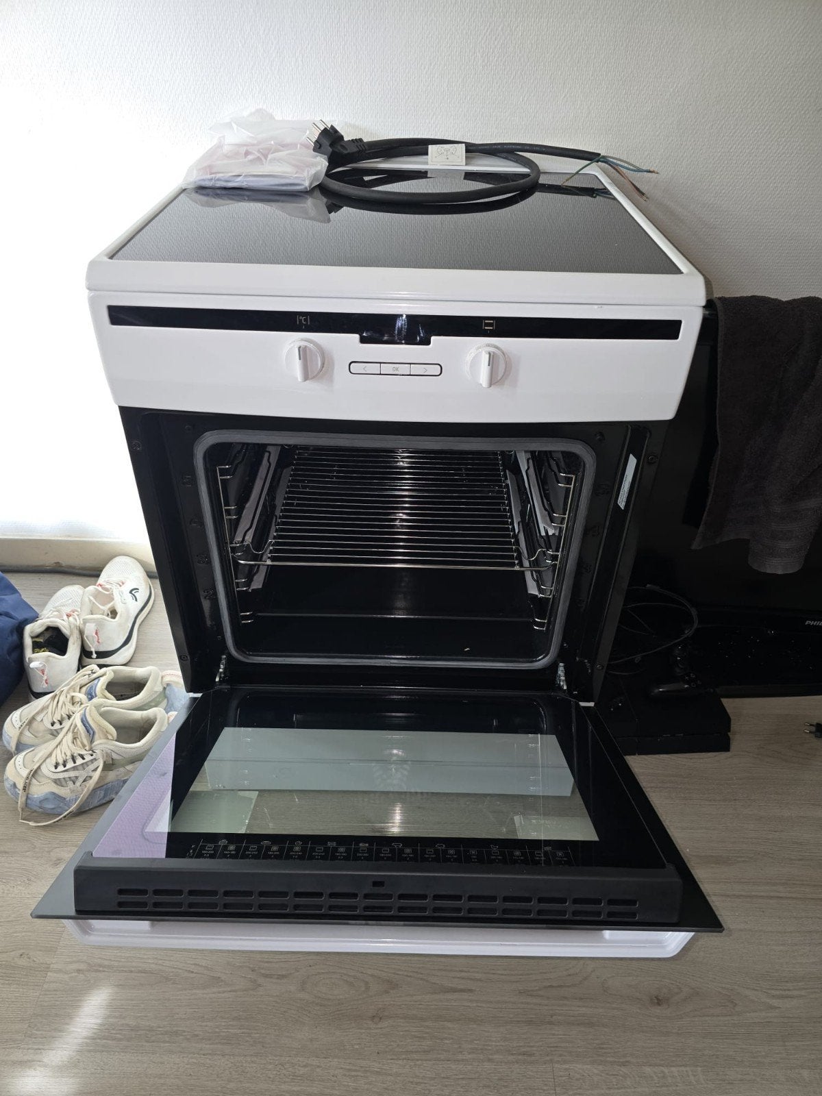 Inventum Vrijstaand Inductie Fornuis met Oven, Hete lucht, 60 cm of meer, Zo goed als nieuw, Energieklasse A of zuiniger