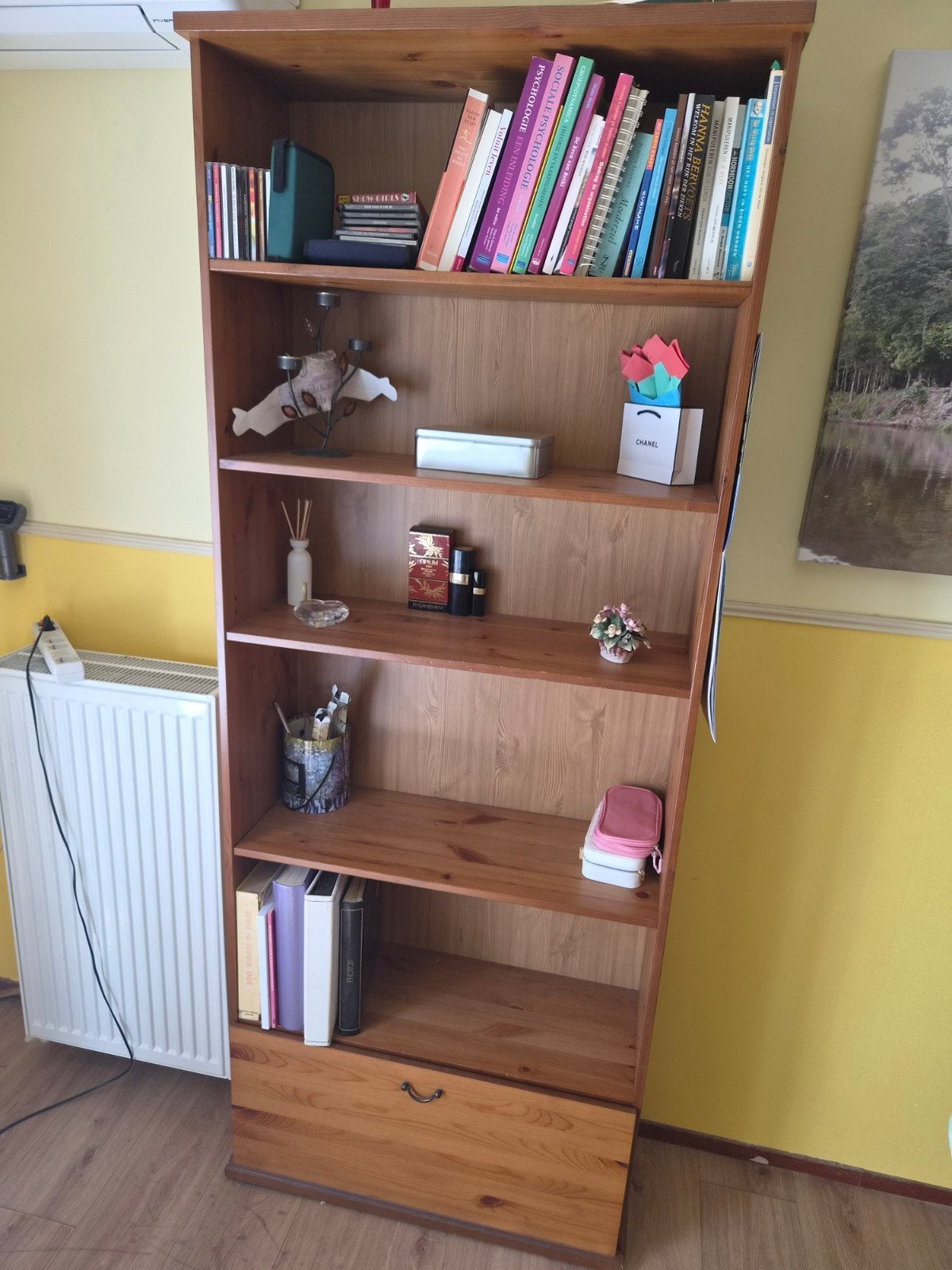 Mooie grenen boekenkast met ruime lade, Ophalen, Met plank(en), Gebruikt, 200 cm of meer