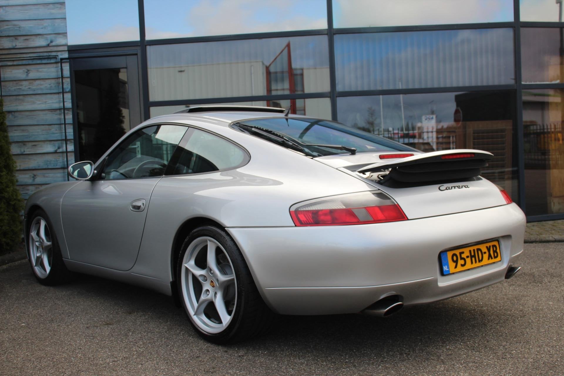 Porsche 911 Carrera Coupe 3.4 300PK Tiptronic NETTE AUTO!, foto 9