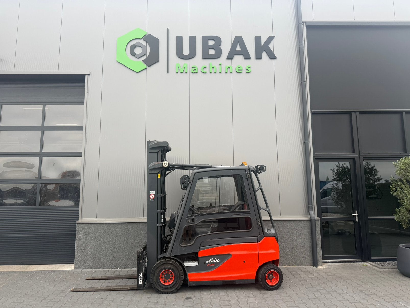 Linde E25 elektrische heftruck ‘triplo’ ‘vorkversteller’, 2000 tot 3000 kg, Ophalen of Verzenden, Elektrisch, Heftruck