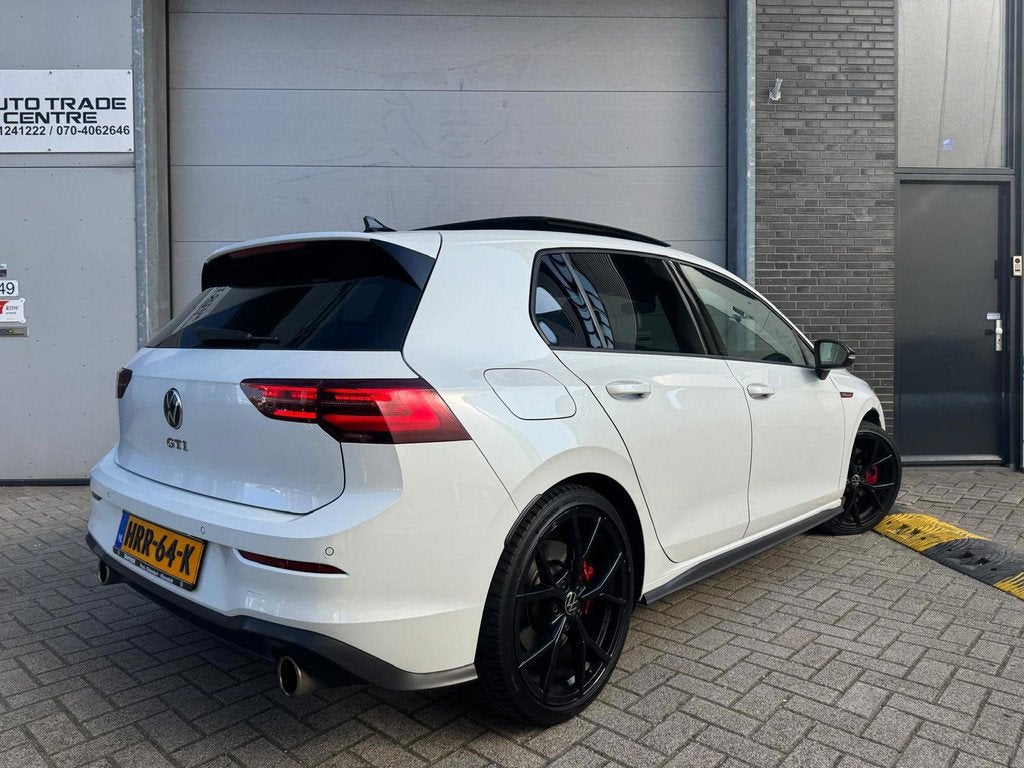 Volkswagen GOLF 2.0 TSI GTI [ Pano | IQ.Light | H&K | 19" |, 4 cilinders, 1984 cc, Wit, Bedrijf