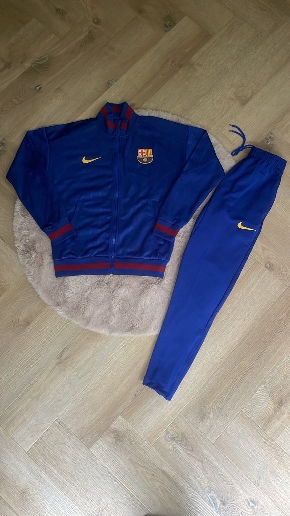 Barcelona trainingspak (nieuw maat S), Maat S, Ophalen of Verzenden, Nieuw, Trainingspak