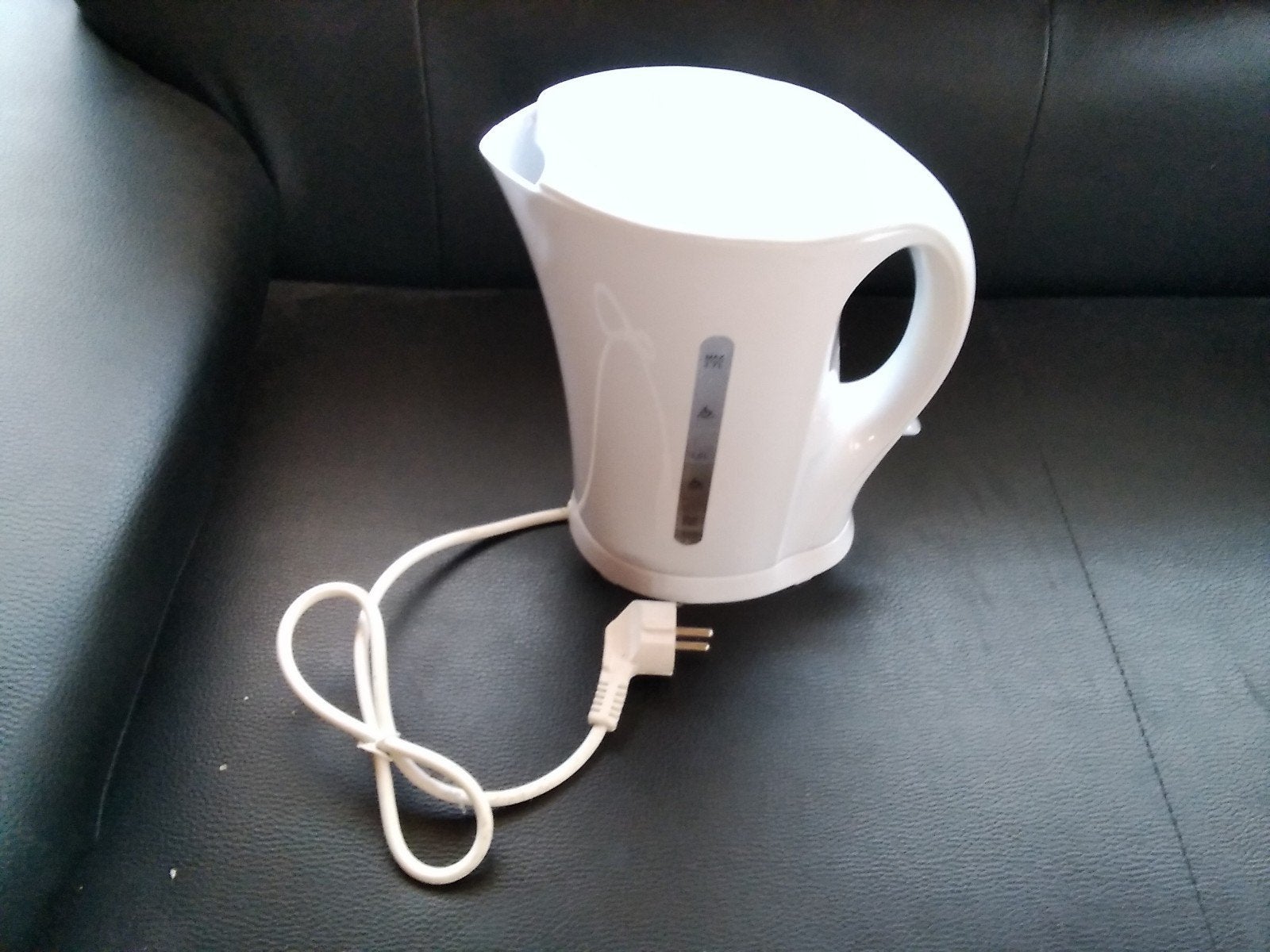 Hema waterkoker 1.7 liter in goede staat, 1 tot 2 liter, Ophalen of Verzenden, Gebruikt