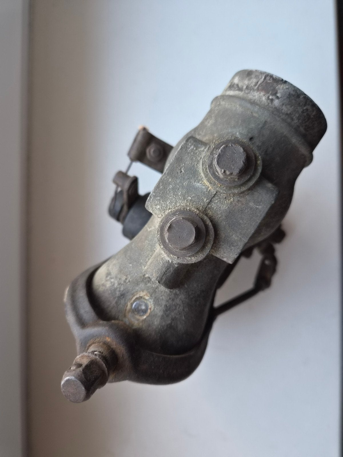Oude carburateur voor klassieke auto/ tractor - Gebruikt, Ophalen of Verzenden