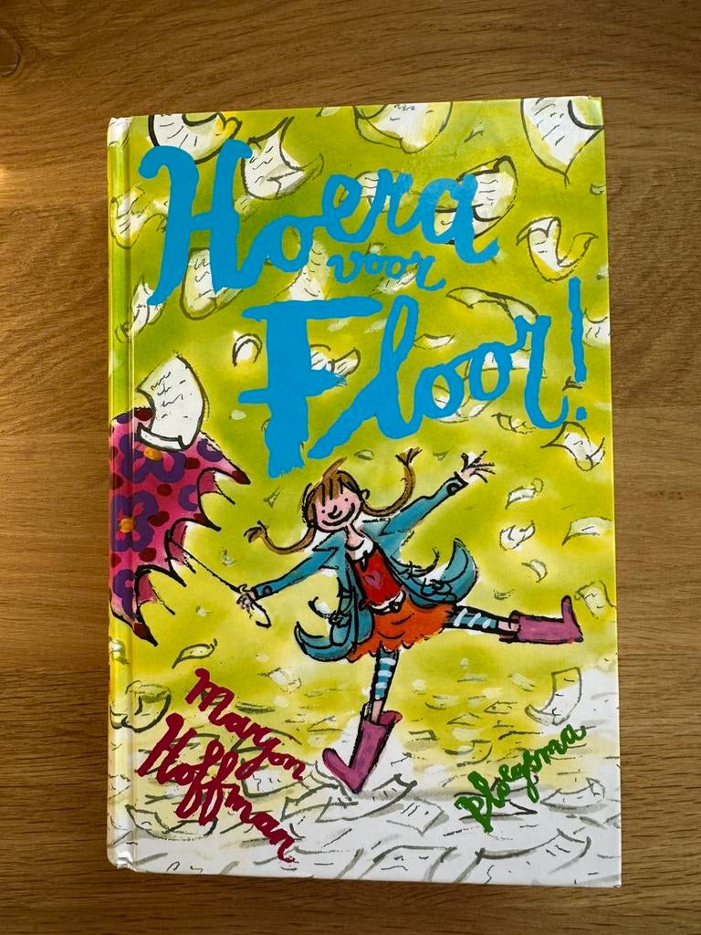 Hoera voor Floor (3 boeken in 1), ongelezen, Ophalen of Verzenden, Zo goed als nieuw, Fictie