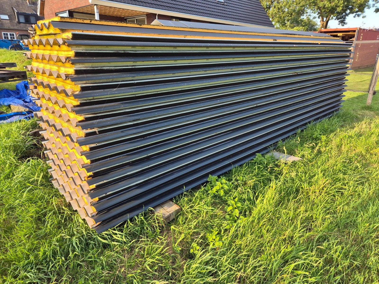 Falk GL 1000 Eko Golfplaten - Geïsoleerde Dakplaten, Dakplaat of Dakpanplaat, Gebruikt, Zwart, Ophalen of Verzenden