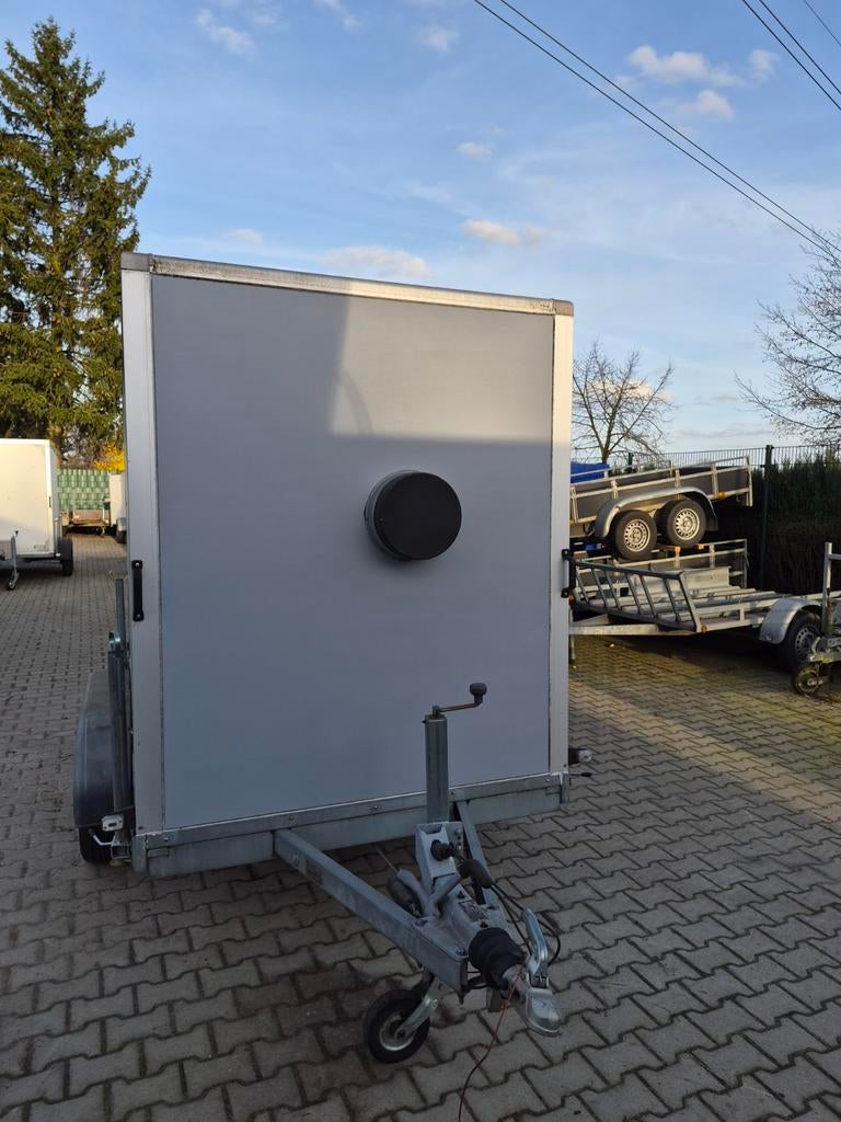 Gesloten Aanhangers:  Saris (2018), Auto diversen, Aanhangers en Bagagewagens, Ophalen of Verzenden