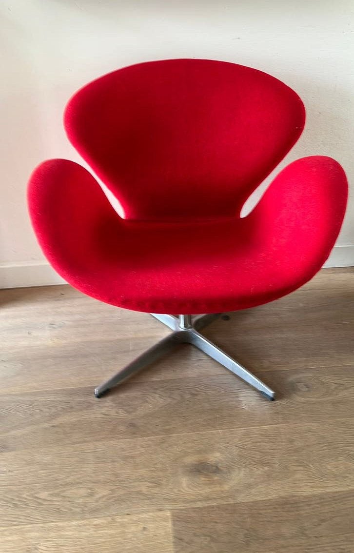 Swan design chair stoel, Ophalen, Zo goed als nieuw, 75 tot 100 cm, 50 tot 75 cm