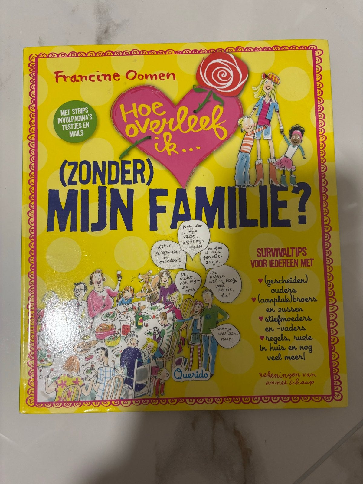 Hoe overleef ik (zonder) mijn familie? - Francine Oomen, Ophalen of Verzenden, Zo goed als nieuw, Fictie algemeen