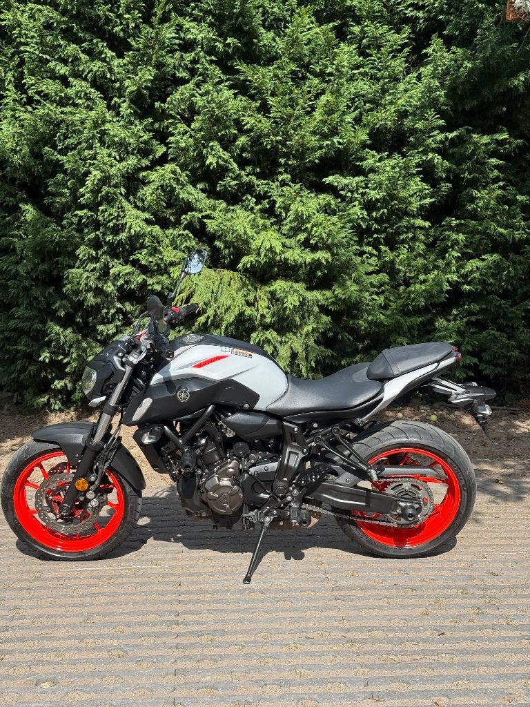 Yamaha MT-07 2020 eerste eigenaar VOL vermogen SUPER NET, Motoren, 2 cilinders, Occasion, Motorrijbewijs A, Particulier