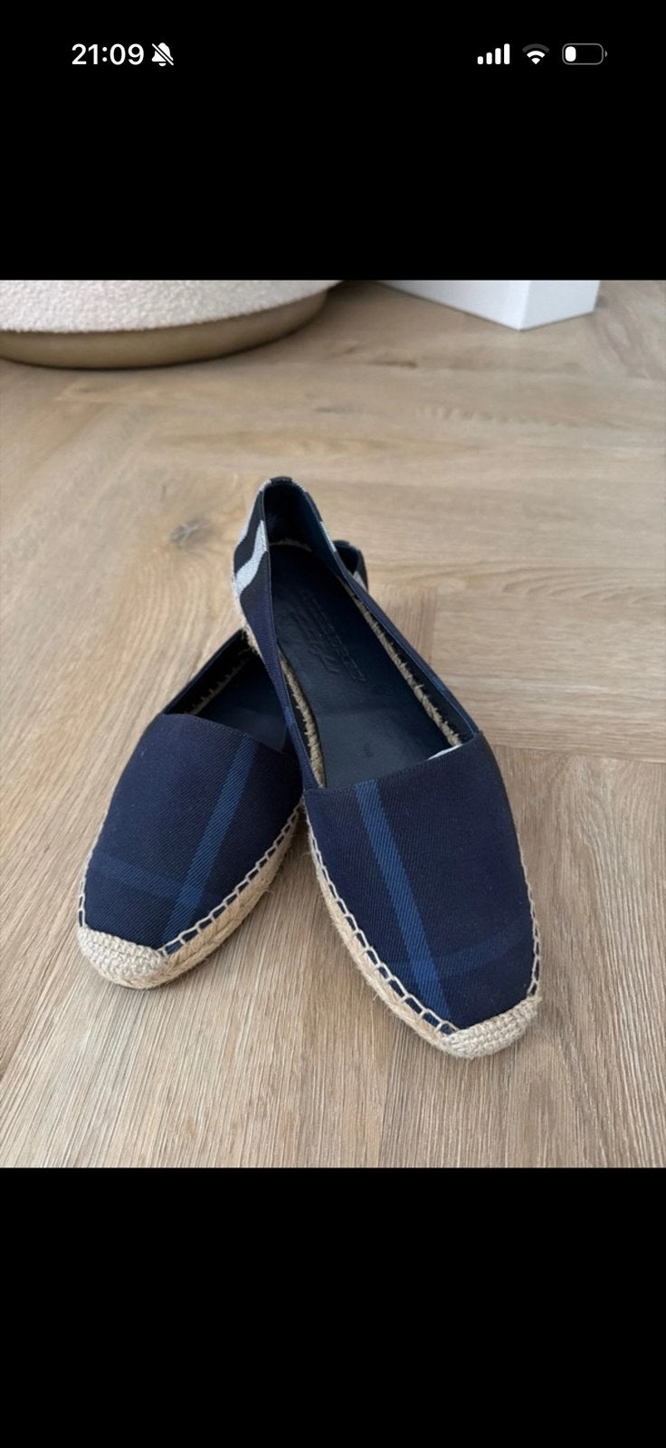 Espadrilles Burberry 40, Ophalen of Verzenden, Zo goed als nieuw, Zwart, Espadrilles of Moccasins
