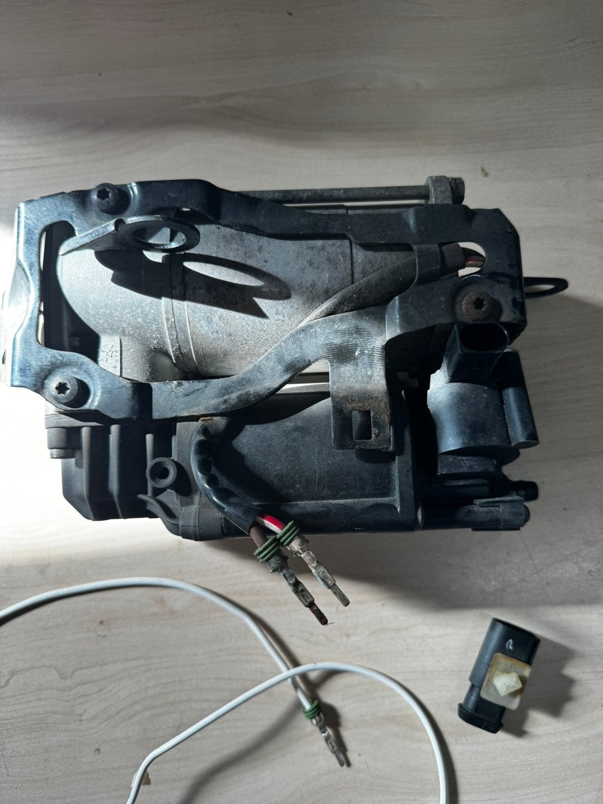 Airmatic compressor w205, Ophalen of Verzenden, Nieuw