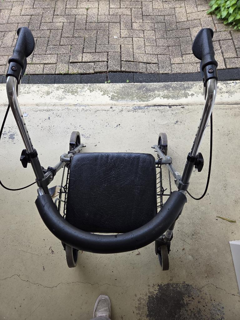 Rollator, Ophalen, Gebruikt