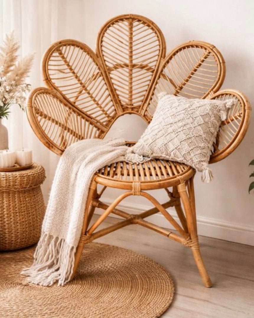 Rotan bloemstoel Kwantum – echte eyecatcher, Ophalen, Zo goed als nieuw, Bruin, Vijf, Zes of meer stoelen