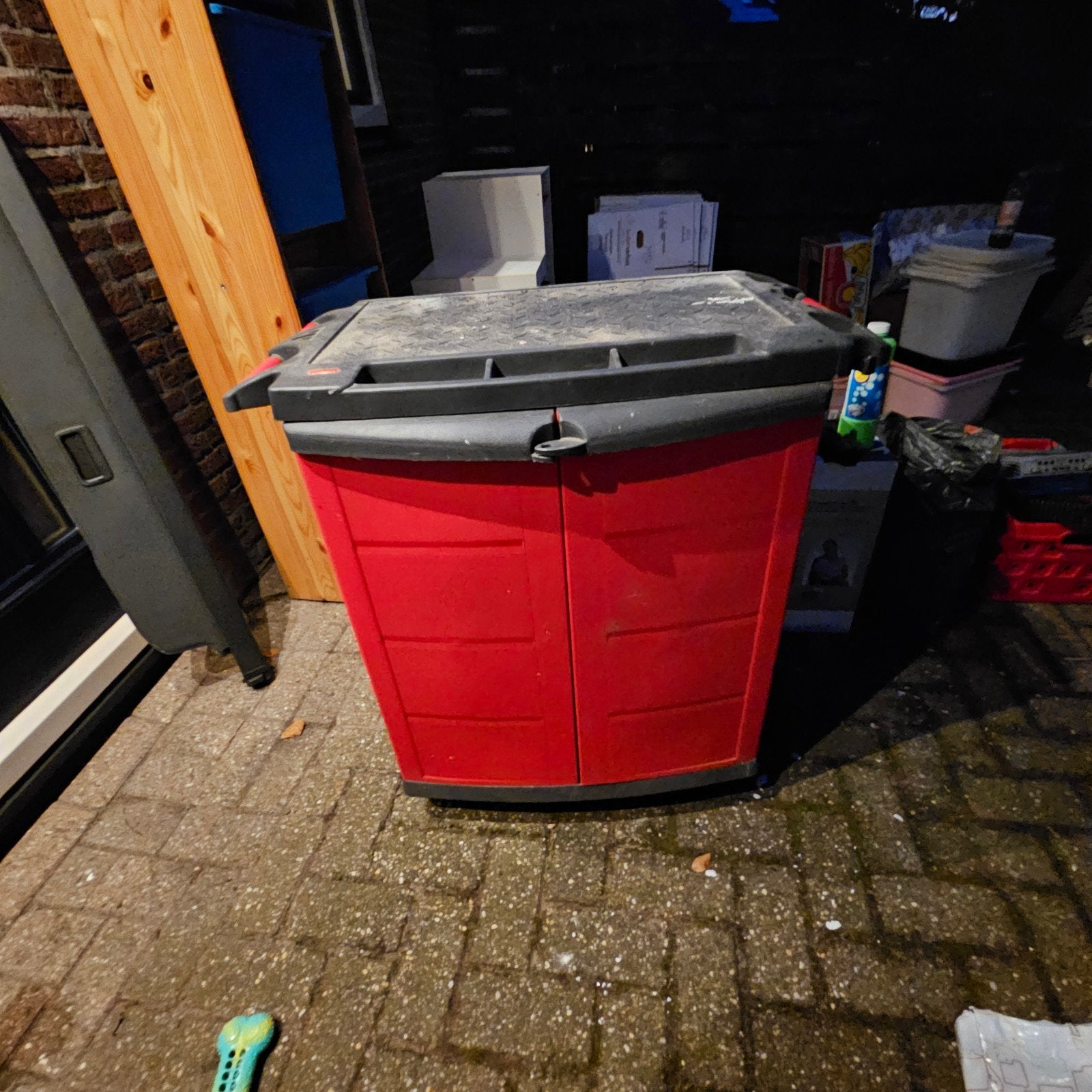 Keter Opbergset: Verrijdbare Werkbank & Hangkast, Huis en Inrichting, Ophalen, Gebruikt
