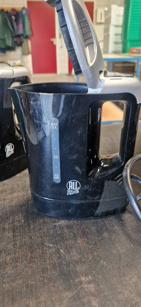 Waterkoker, Minder dan 1 liter, Ophalen of Verzenden, Gebruikt, Rvs