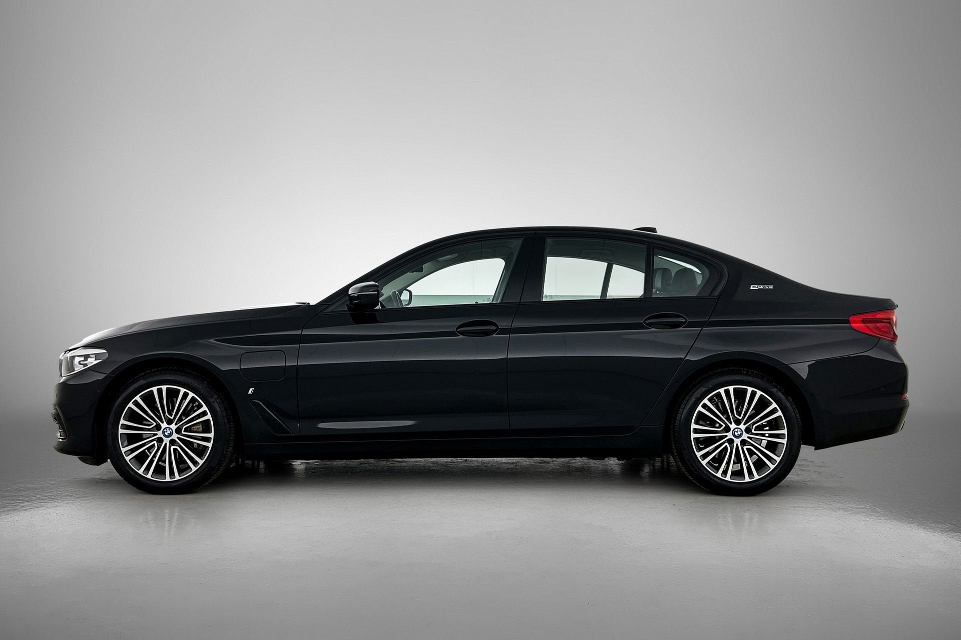 BMW 5-serie 530e iPerformance High Executive(Dealer OnderH,, Automaat, 1998 cc, Achterwielaandrijving, Gebruikt