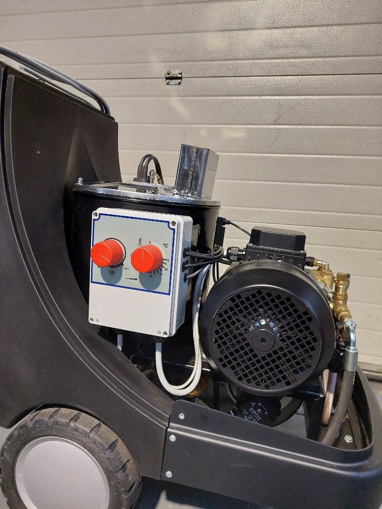 Professionele hogedrukreiniger warmwater 230V, Alberti, Nieuw, Ophalen of Verzenden, Met regelbare waterdruk