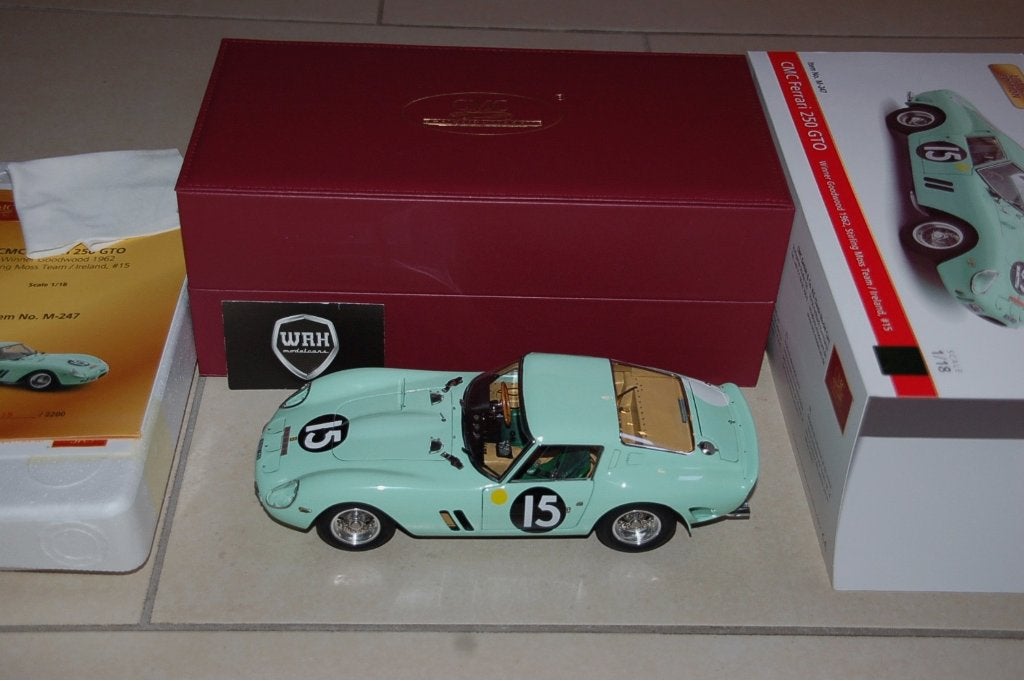 1:18 FERRARI 250 GTO GOODWOOD #15 Moss CMC M-247 in doos WRH, Hobby en Vrije tijd, Modelauto's | 1:18, Zo goed als nieuw, Auto
