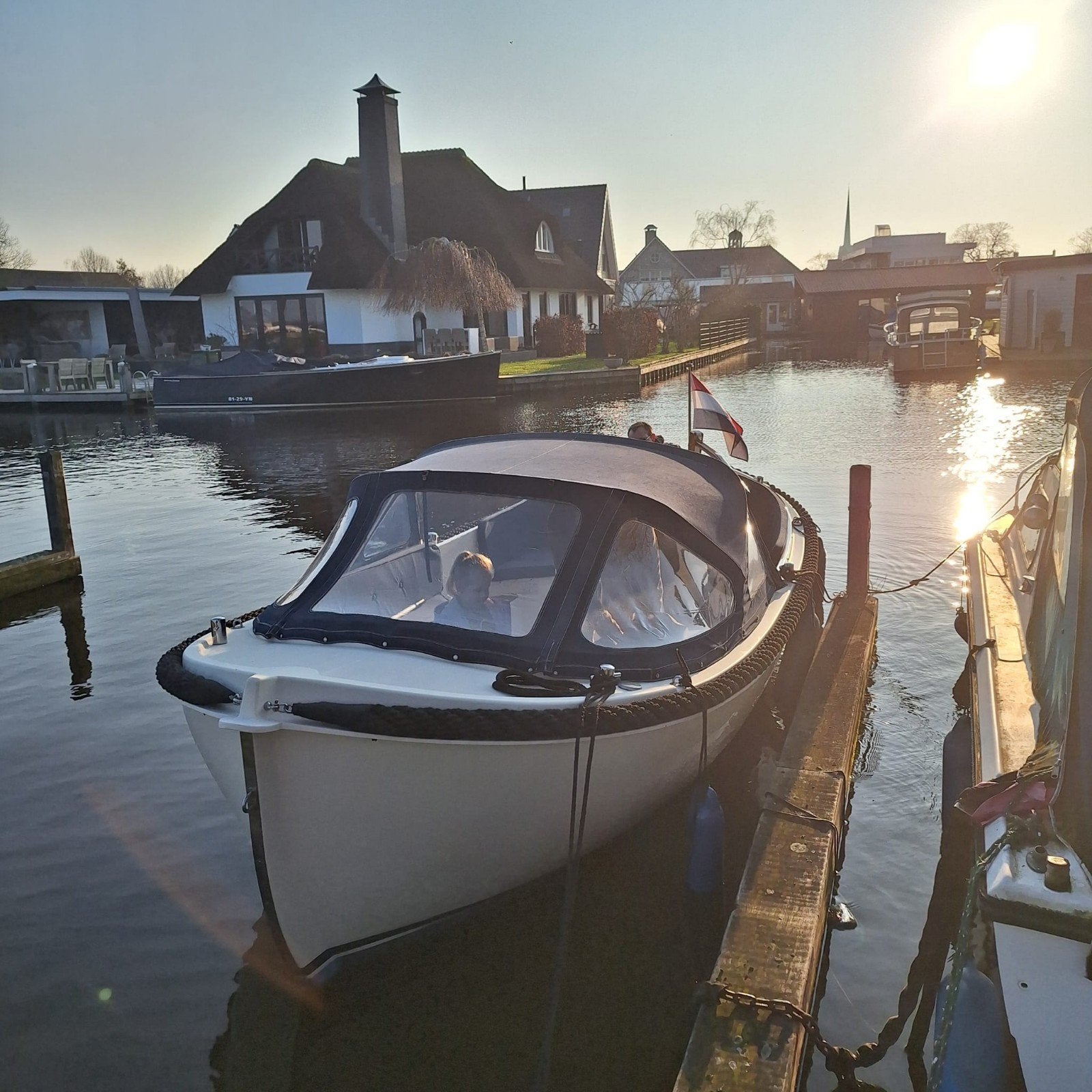 Antaris RB18 Sloep - Perfect voor ontspannen vaartochten, Ophalen, 16 pk, Binnenboordmotor, Antaris