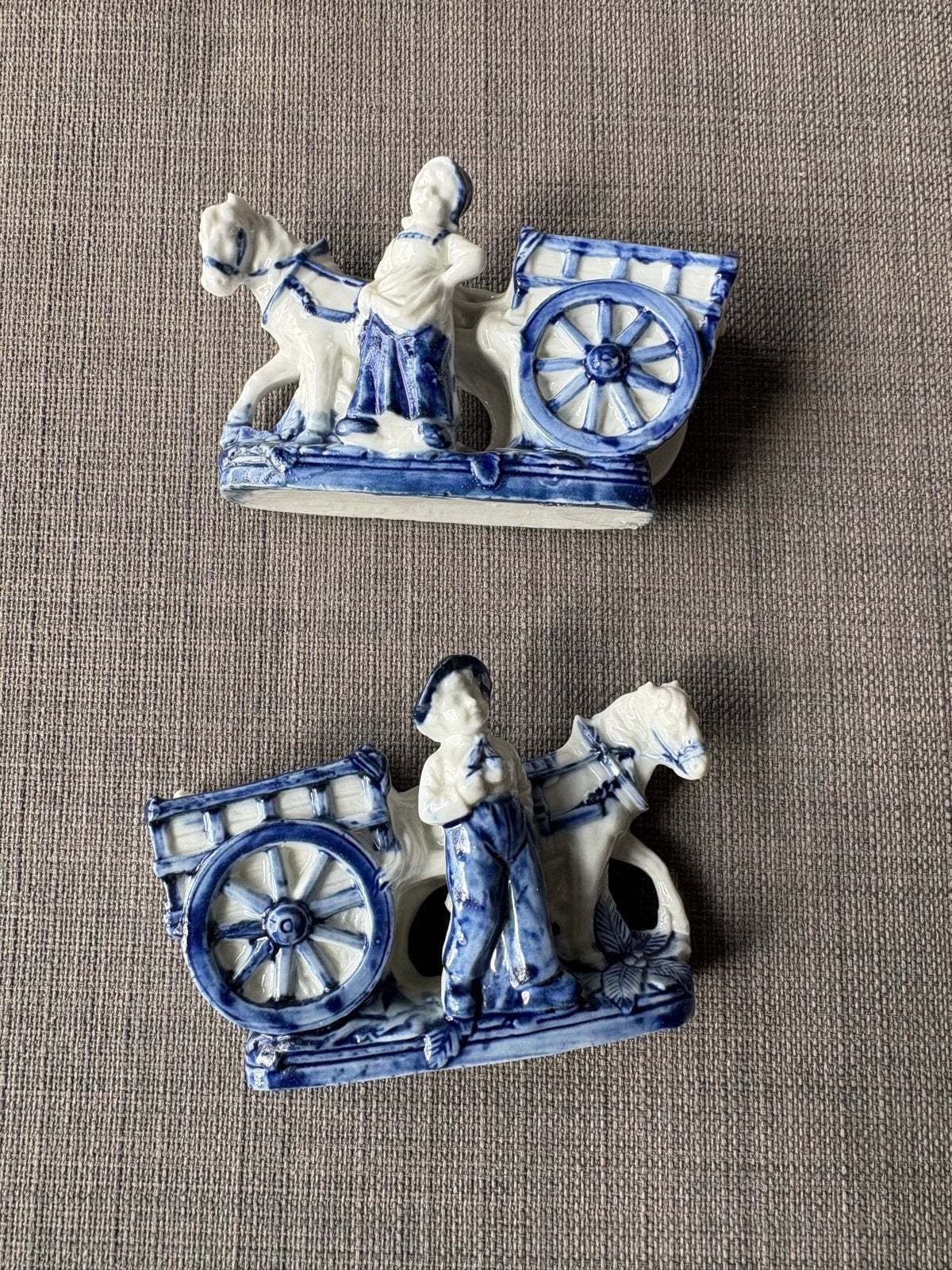 Delfts blauwe beeldjes: paard en wagen, Antiek en Kunst, Ophalen of Verzenden