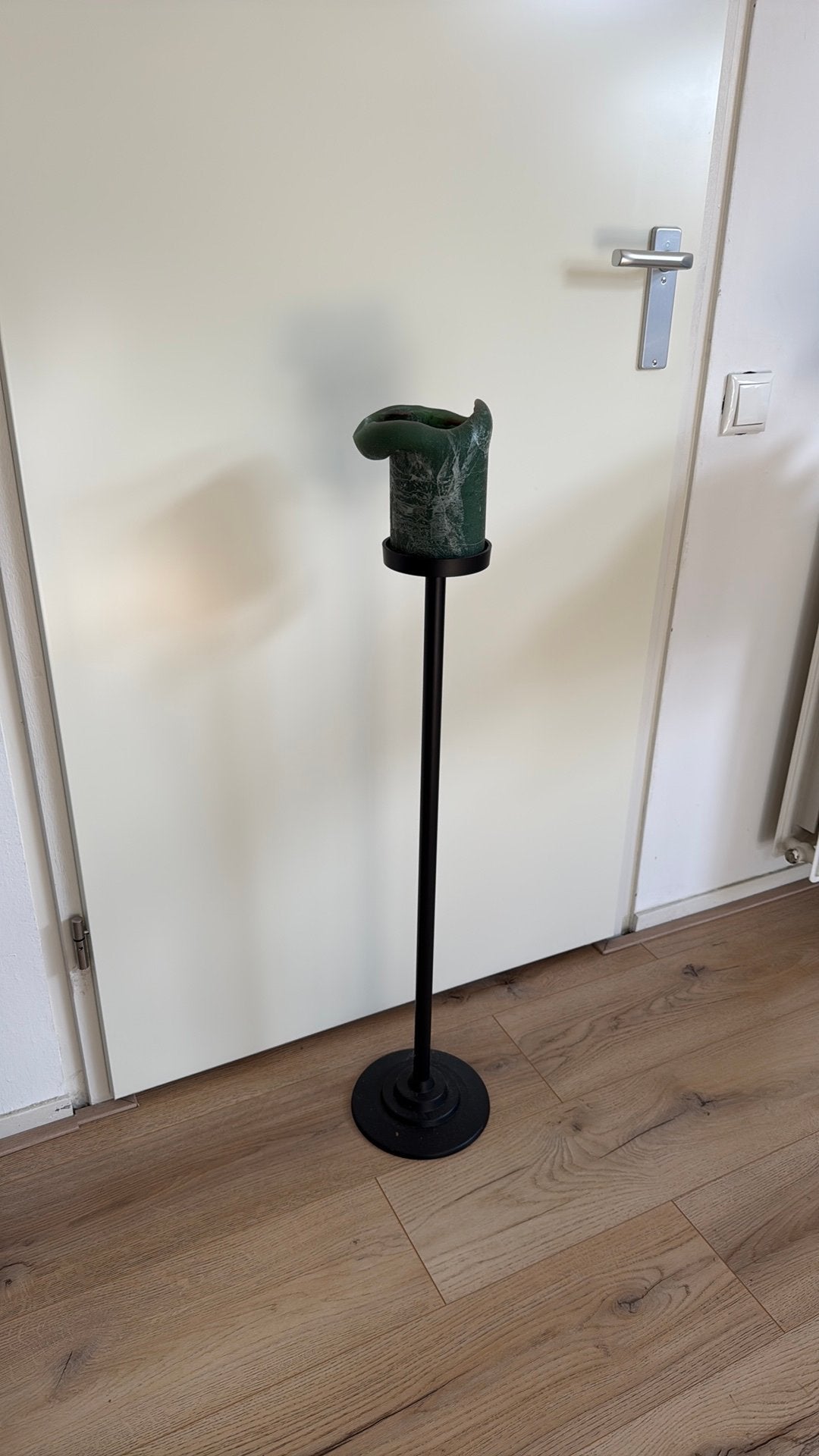 Zwarte hoge kandelaar, Ophalen, Zo goed als nieuw, Kandelaar